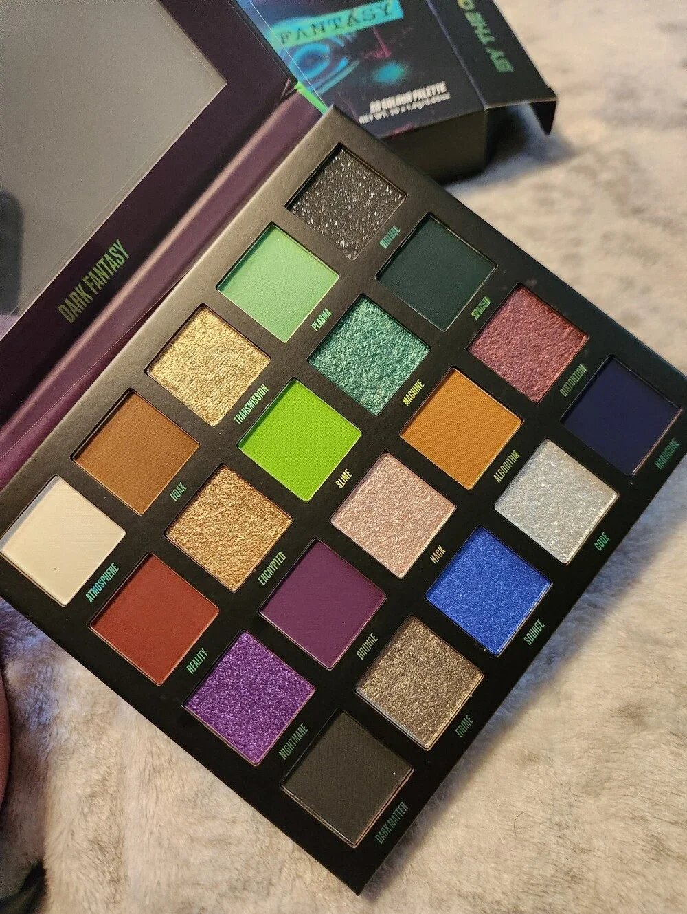Beauty Bay Dark Fantasy 20-Color Palette